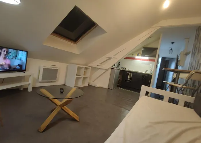 Cosy Annœullin - Proche Toutes Commodités * Annoeullin